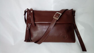 maroquinerie française, sac à main artisanal, luxe, sac fabrication française, sac haut de gamme, made in France, sac fait main