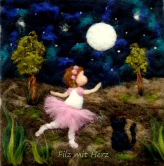 WOLLBILD BALLETTMÄDCHEN MIT MOND - FILZ MIT HERZ  FILZBILDER WOLLBILDER