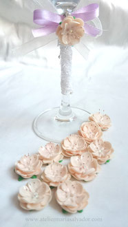 Mini fleurs en porcelaine froide pour une commande personnalisé special mariage 