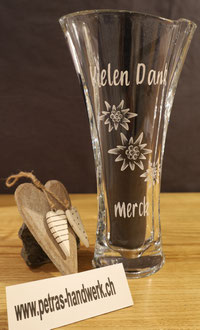 Kristallvase von Simadecor graviert Edelweiss
