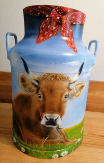 Milchkanne Airbrush mit Autolack versiegelt