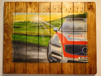 Holzwandbild Polizei Kundenauftrag