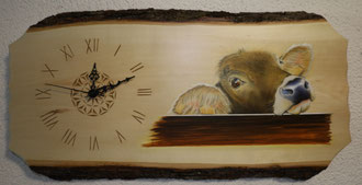 Chälbli Uhr Airbrush von www.petras-handwerk.ch
