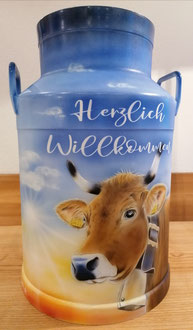 Milchkanne bemalt Airbrush " Herzlich Willkommen "