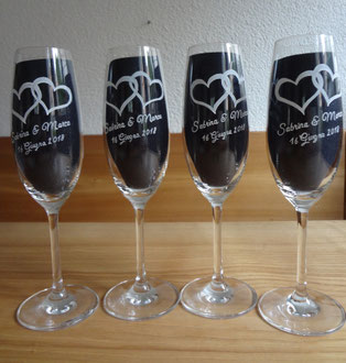 Sekt Gläser graviert / Zur Hochzeit / Geschenkidee