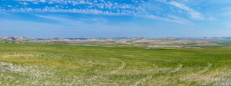 Blick auf die Halbwüste Bardenas Reales im Süden von Navarra