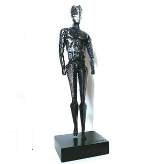 DISPONIBLE A LA VENTE  / HOMME QUI MARCHE