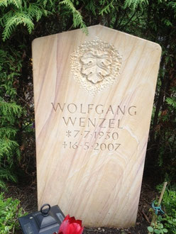 Grabmale aus Sandstein - Steinmetz A. Weiß Dresden - Handwerksbetrieb