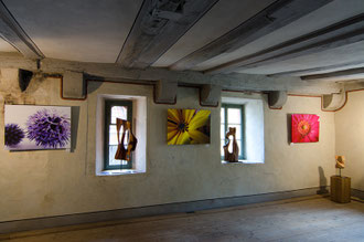 Ausstellung Form + Klang + Blüte Hühnerfautei Schönau 2013