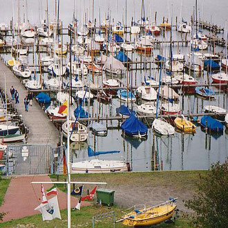 Blick auf die Steganlage SVSN, Hauptsteg    Foto: Archiv SVSN