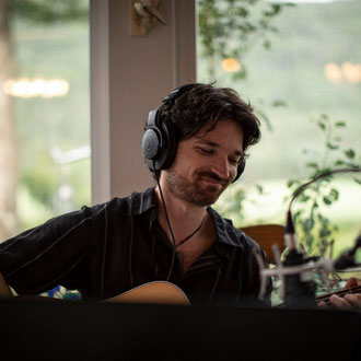 Le Renard au Tambour : l'album.  - Crédit photo : Elias Djemil-Matassov (2020)