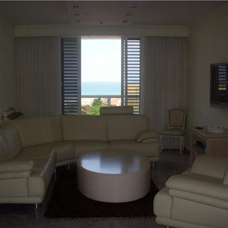 salon avec vue mer