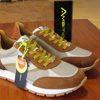 Sneaker camoscio cuoio inserti in tessuto tecnico soletto memory f.do ultra aderente
