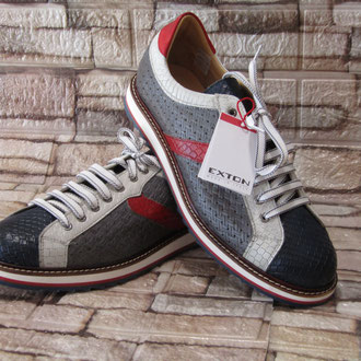 Allacciato in pelle forata multicolor soletto in pelle estraibile suola gomma