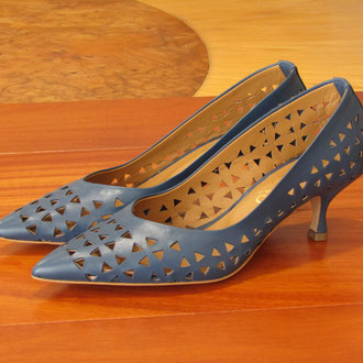 Morbidissimo vitello blu fodera pelle f.do cuoio tacco 60