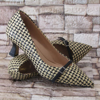 Decoltè in pelle intrecciata raffia beige e nero suola cuoio tacco 50