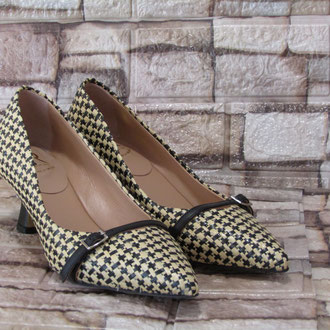 Decoltè in pelle intrecciata raffia beige e nero suola cuoio tacco 50