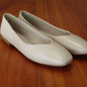 Ballerina in morbida pelle nude soletto imbottito f.do cuoio