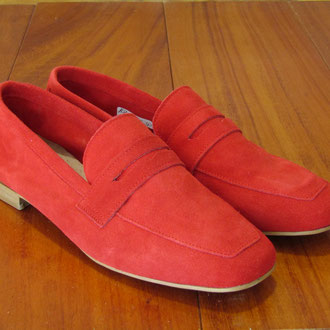 Camoscio sfoderato color rosso f.do cuoio tacco 20