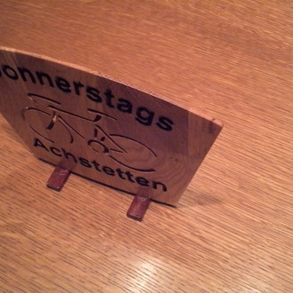 Donnerstags Achstetten Tischschild  / kreativ-fraesen