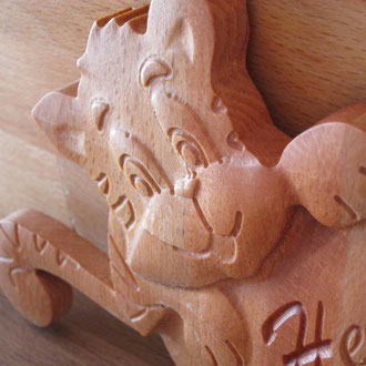 CNC gefertigtes Türschild mit Katze / kreativ-fraesen