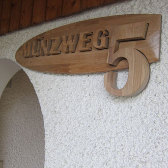 Straßenschild Münzweg / kreativ-fraesen