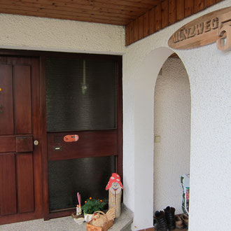 Straßenschild Münzweg / kreativ-fraesen