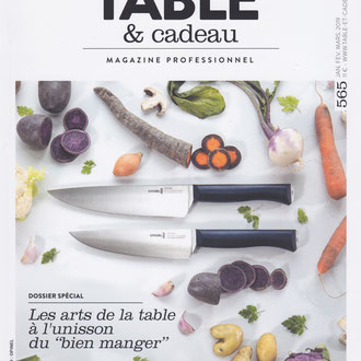 TABLE ET CADEAU / PORTRAIT JANVIER 2019