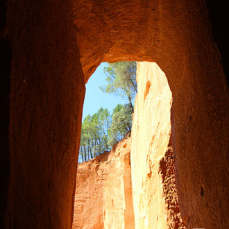 Entrée des Mines d'ocre de Bruoux - Gargas (Vaucluse) Provence, Août 2015