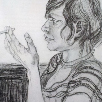 Swetlana Denežkina (*1949) arbeitet als Kriminalkomissarin auf dem Krummbuckel. Sie tritt streng auf: Zeigt aber doch viel Sympthie für Dorf und Hexe. [Elfriede Lohse-Wächtler]