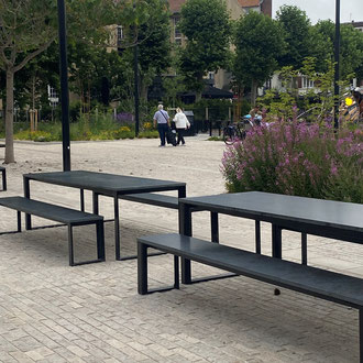 bancs et tables en granit noir ép 3 cm 