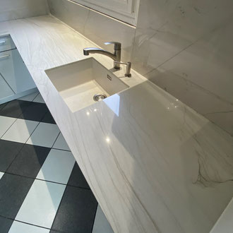 plan de travail de cuisine en quartzite Mont blanc 