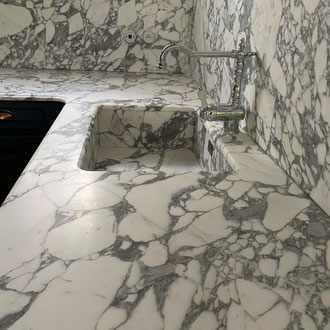 plan de travail de cuisine marbre arabescato 