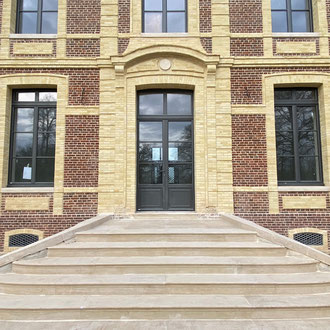 escalier manoir pierre de semond 