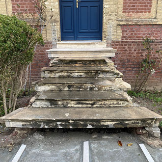 escalier en pierre de semond - réalisation sur mesure 