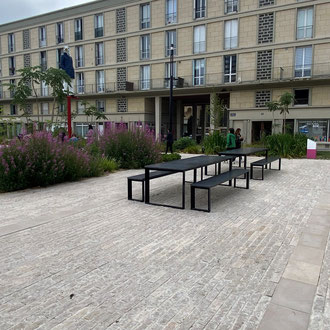 bancs et tables en granit noir ép 3 cm 