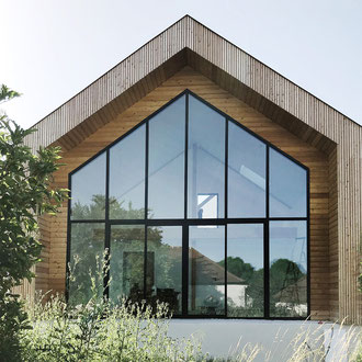EXTENSION CONTEMPORAINE - BUSSY SAINT GEORGES - SEINE ET MARNE_TUILES PLATES TERRE CUITE - VERRE OSSATURE BOIS