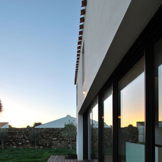 MAISON-CONTEMPORAINE--INDIVIDUELLE---SAINT-SAVEUR---ILE-D-YEU---GRANDES-BAIES-VITREE-BRIQUE-ECOLOGIQUES-TERRE-CUITE-ET-ENDUIT-TRADITIONNELLE-TALOCHEE