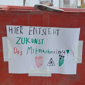 Aufbau des MitMachMal-Zeltes   © Felix Wagner