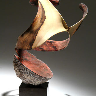 "L'envol 2 " noyer - h35 cm - 2007