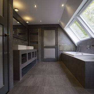 Beton Cire Betonputz Küche bad dusche wand boden möbel oberfläche keuken muur fugenfrei glatt elegant 