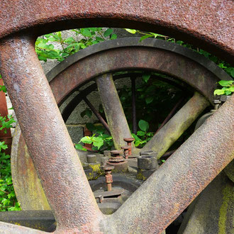 Maschinenteil im Steinbruch