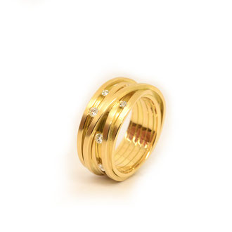 Ring. 750/ooo Gold. Brillanten 