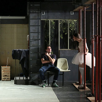 scénographie de Elephant People, opéra pop. texte Daniel Keene musique The Married Monk mise en scène de Renaud Cojo scénographie Eric Charbeau, Philippe Casaban. Création: Théâtre National de Bordeaux Aquitaine.