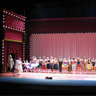 Les Boréales musique Rameau. Livret Cahusac. Direction musicale Emmanuelle Haïm. Mise en scène L. Laffargue. Chorégraphie A. Foniadakis. Scénographie E.Charbeau, P. Casaban. Costumes H. Poeydomenge. Lumières P.Trottier. production Opéra National de Rhin