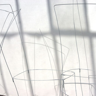 "mobilier fantôme" / dans la serre / Château Kirwan / 2011