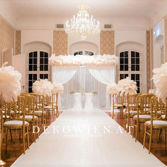 indoor Pavillon/ Baldachin/  Chuppah elegante Hochzeitdekoration im Conference Center Laxenburg