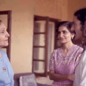 1975 Meherazad : Mehera with Meheru Irani and Anthony Zois. Photo taken by Sher DiMaggio Zois