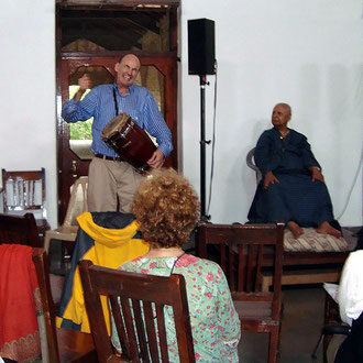 2008 - Walter Witkowski holding Bhau's attention