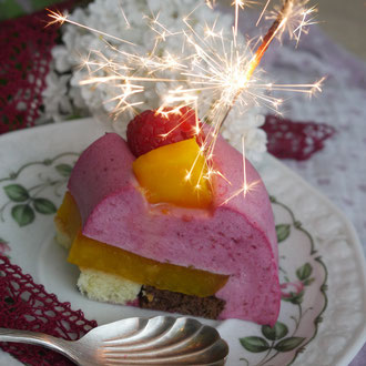Moussetorte, Mousse, Torte, sommertorte, Sommerrezepte, Sommer Rezept, Mango, Himbeere, 